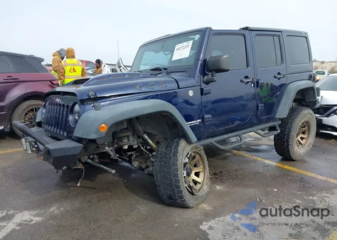2013 Jeep Wrangler Unlimited Rubicon из США, поврежденный, VIN 1C4BJWFG2DL547336